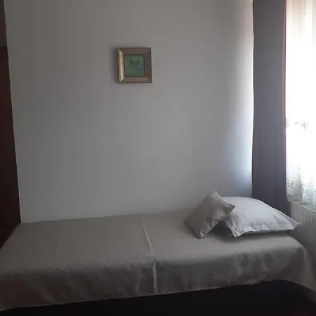 за гости валеьови Pensjonat 3*