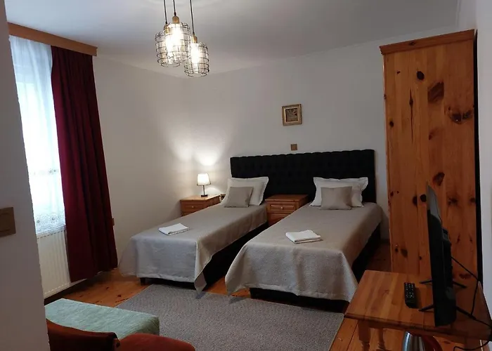 за гости валеьови 招待所 班斯科