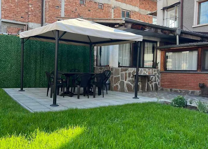 за гости валеьови 3* 班斯科